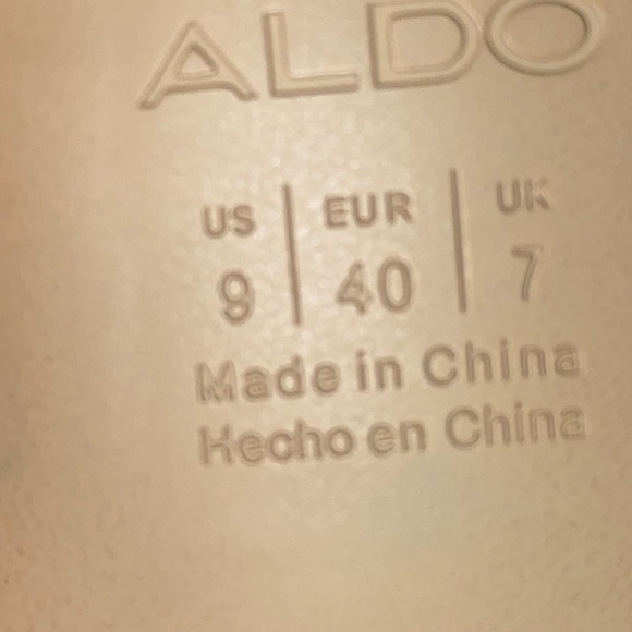 Sandals - Picture 4 of 4